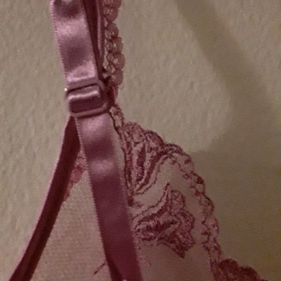 NWT Vintage FORMFIT Lace Trimmed Camisole - Picture 4 of 6